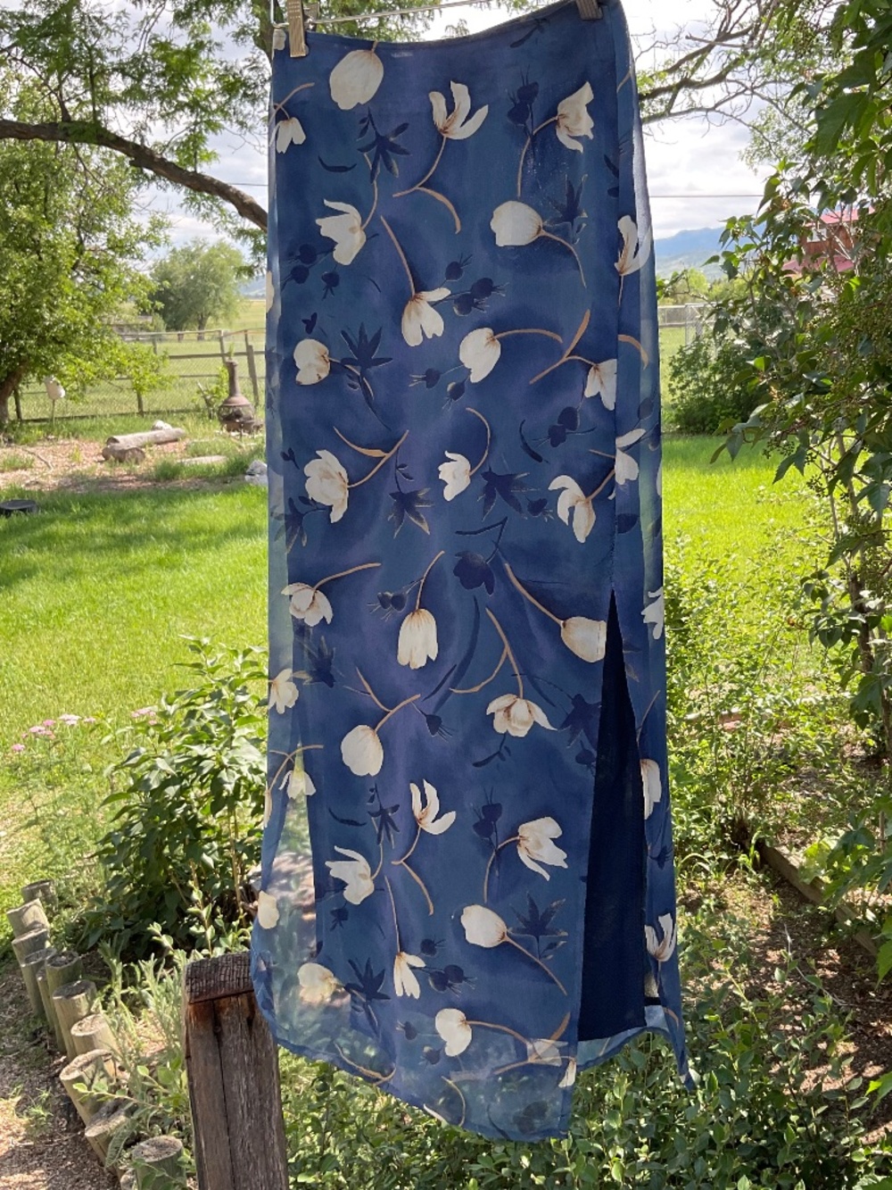 Oh So 90’s Blue Floral Maxi Skirt - Picture 7 of 10